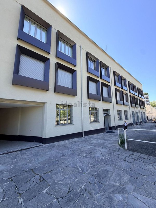 appartamento in vendita a Milano in zona Bocconi