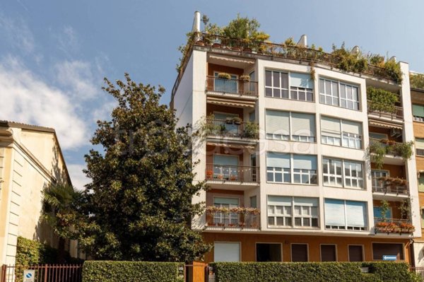 appartamento in vendita a Milano in zona Porta Venezia