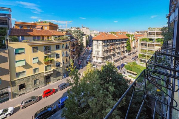 appartamento in vendita a Milano in zona Porta Magenta
