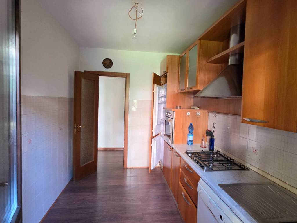 appartamento in vendita a Milano in zona Baggio