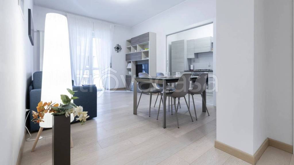 appartamento in vendita a Milano in zona Corvetto