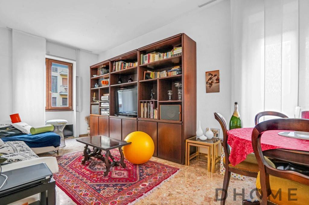 appartamento in vendita a Milano in zona Loreto