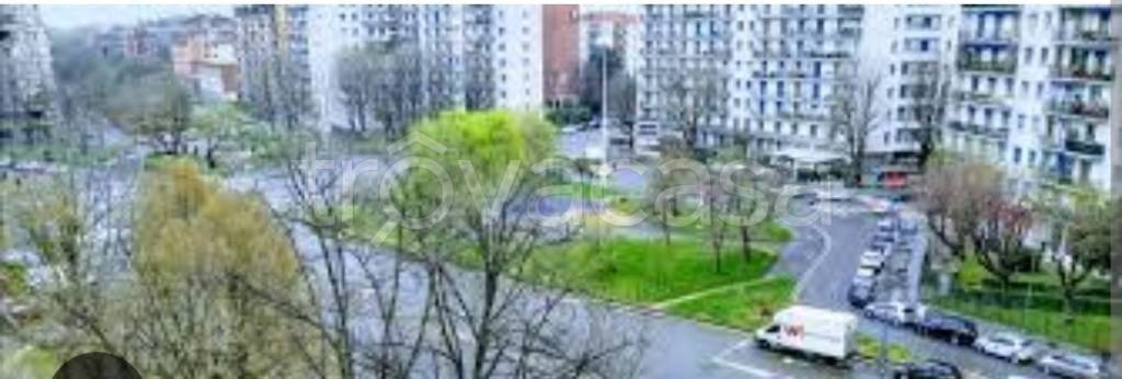 appartamento in vendita a Milano in zona Bande Nere
