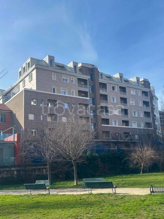 appartamento in vendita a Milano in zona Ghisolfa