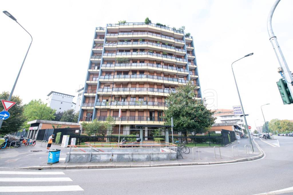 appartamento in vendita a Milano in zona Bande Nere