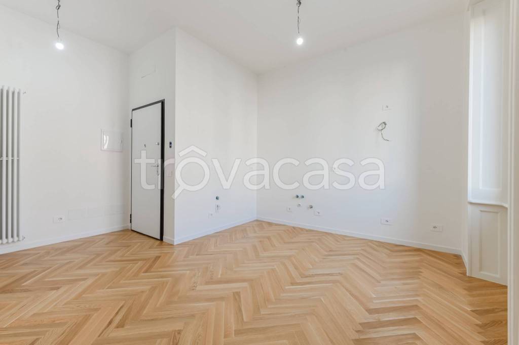 appartamento in vendita a Milano in zona Loreto
