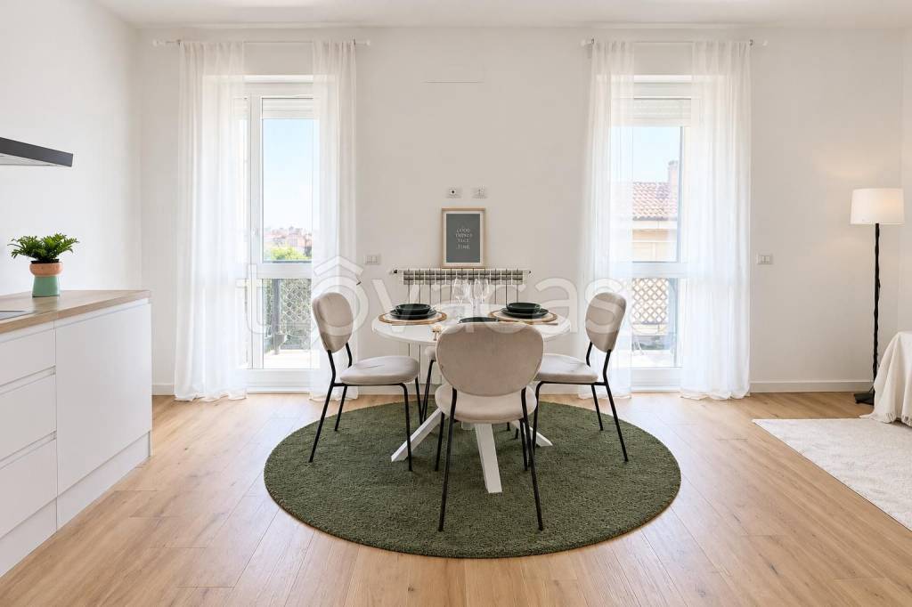appartamento in vendita a Milano in zona Cascina dei Pomi