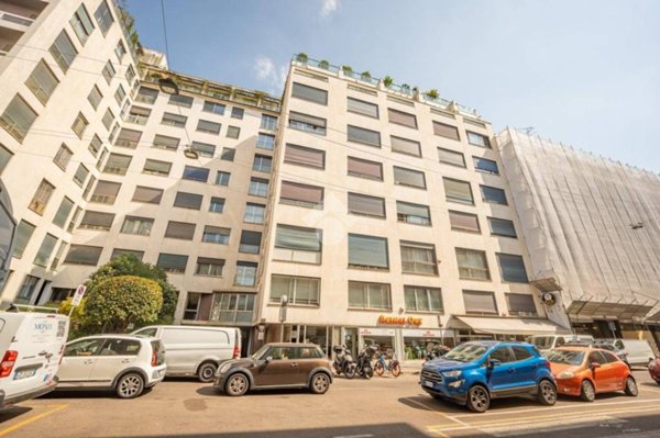appartamento in vendita a Milano in zona Porta Nuova