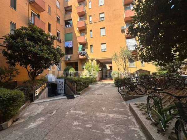 appartamento in vendita a Milano in zona Rottole
