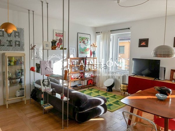 appartamento in vendita a Milano in zona Lorenteggio