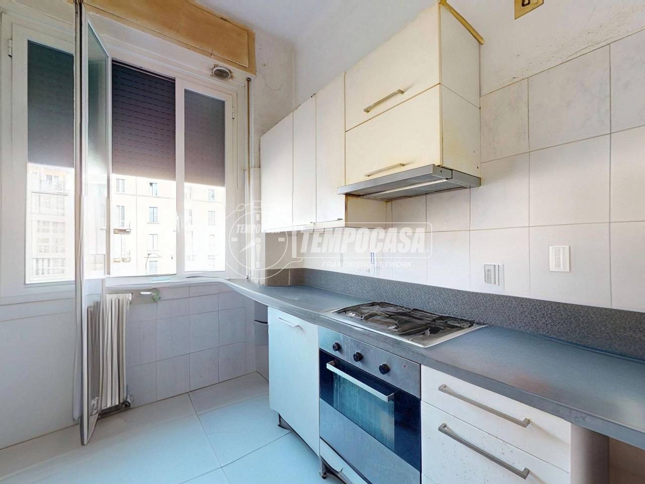 appartamento in vendita a Milano in zona Ghisolfa