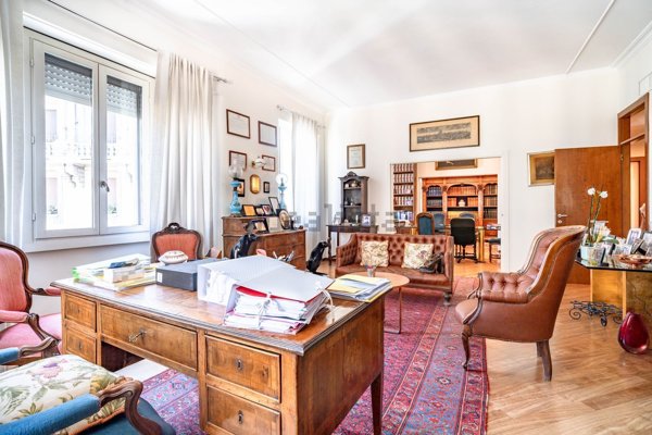 ufficio in vendita a Milano