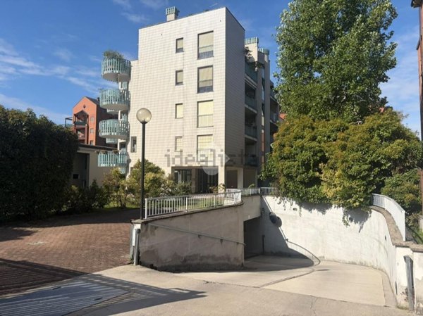 casale in vendita a Milano in zona Musocco