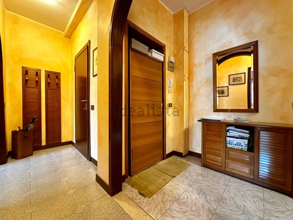 appartamento in vendita a Milano in zona Vigentino