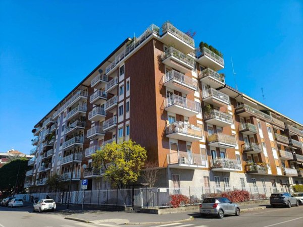 appartamento in vendita a Milano in zona San Siro