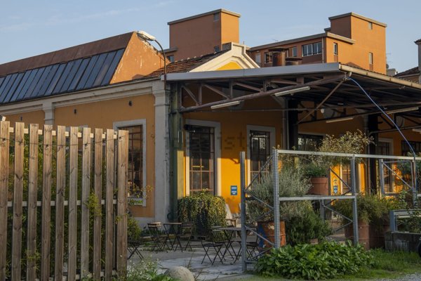 ufficio in vendita a Milano in zona Crescenzago