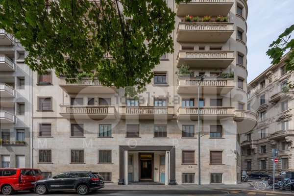 appartamento in vendita a Milano in zona Cinque Giornate