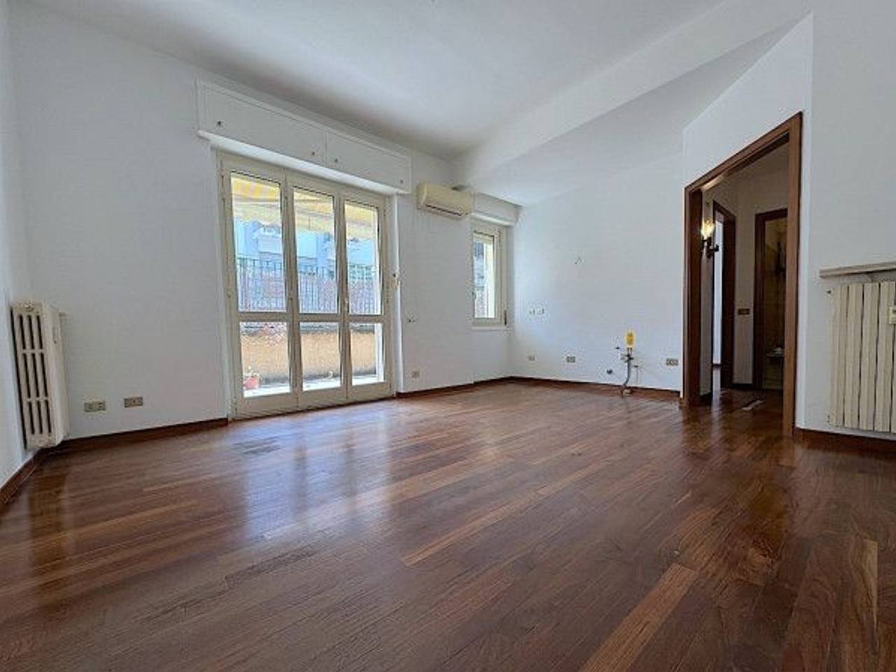 appartamento in vendita a Milano in zona Sempione