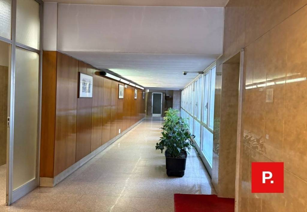 ufficio in vendita a Milano in zona Porta Venezia
