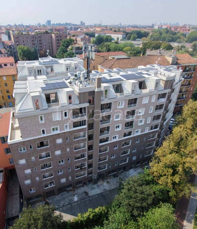 appartamento in vendita a Milano in zona Ghisolfa