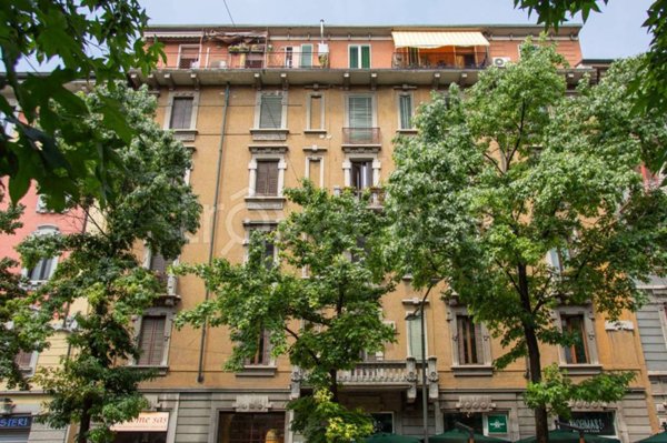 locale commerciale in vendita a Milano in zona Isola