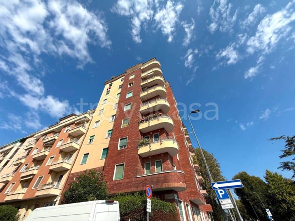 appartamento in vendita a Milano in zona Corsica