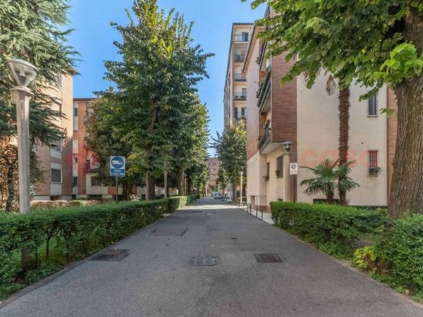 appartamento in vendita a Milano in zona Ronchetto sul Naviglio
