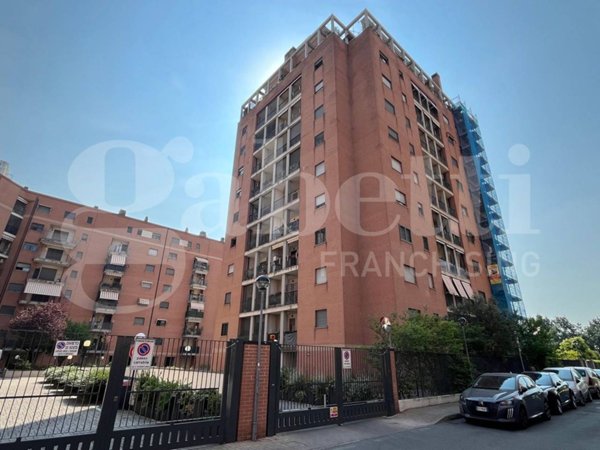 appartamento in vendita a Milano in zona Ronchetto sul Naviglio
