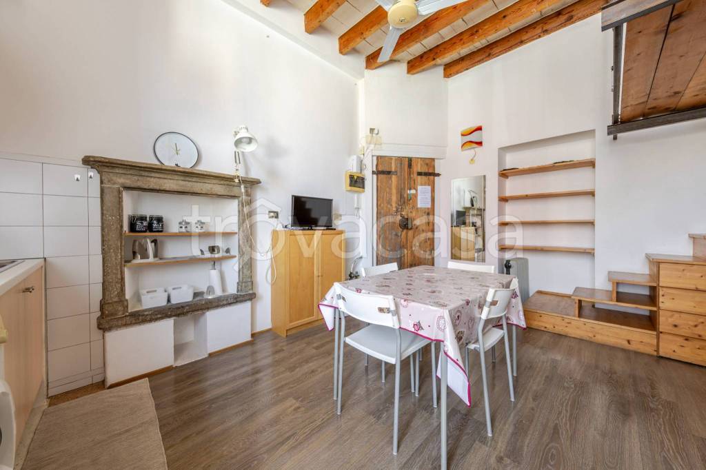 appartamento in vendita a Milano in zona Vigentino
