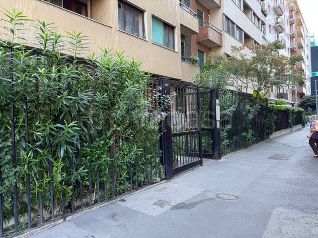 appartamento in vendita a Milano in zona Il Portello