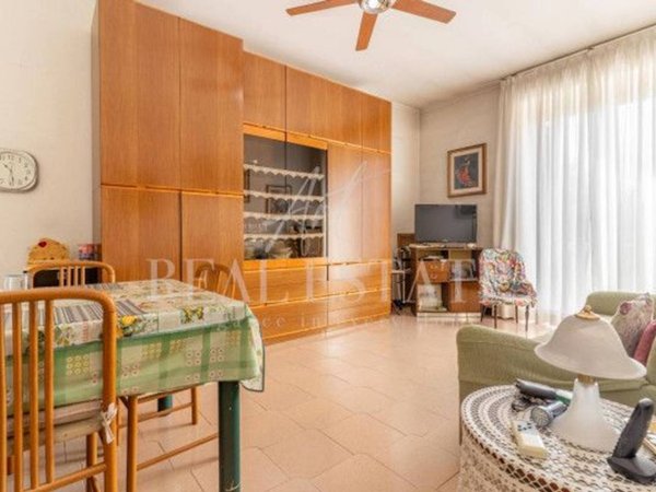 appartamento in vendita a Milano in zona Lorenteggio