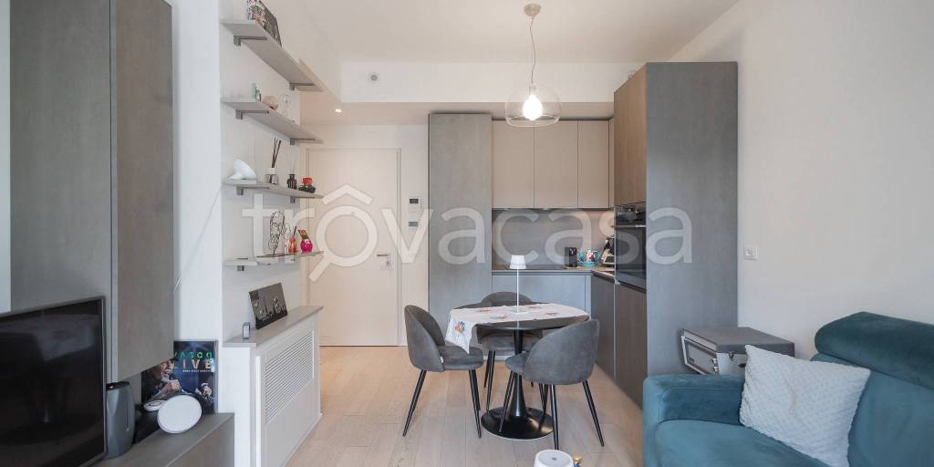 appartamento in vendita a Milano in zona Bovisa