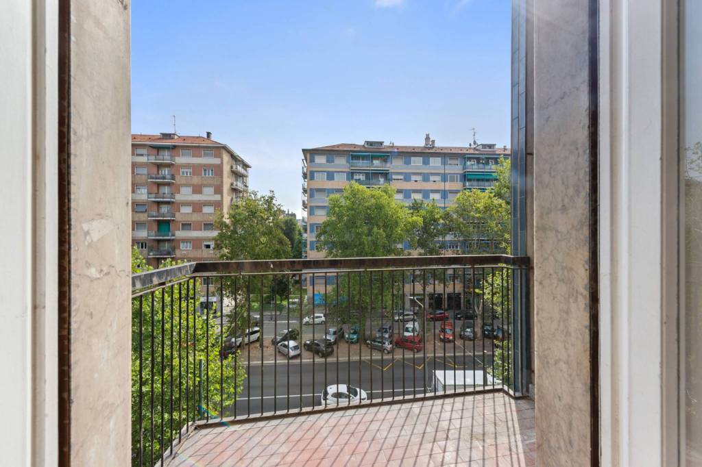appartamento in vendita a Milano in zona Città Studi