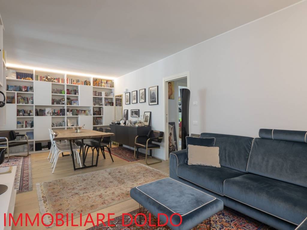 appartamento in vendita a Milano in zona Piazzale Lodi