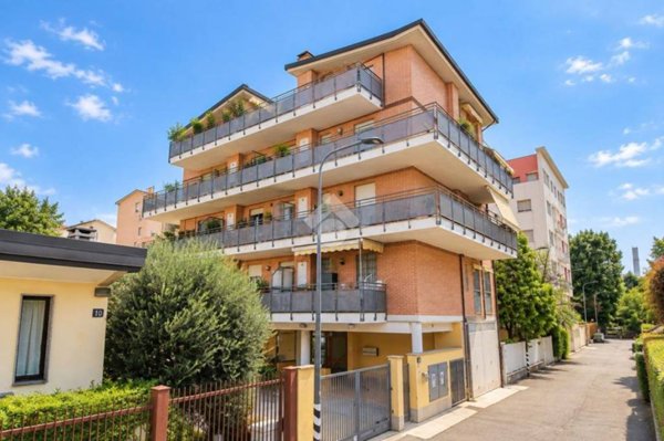 appartamento in vendita a Milano in zona Vialba