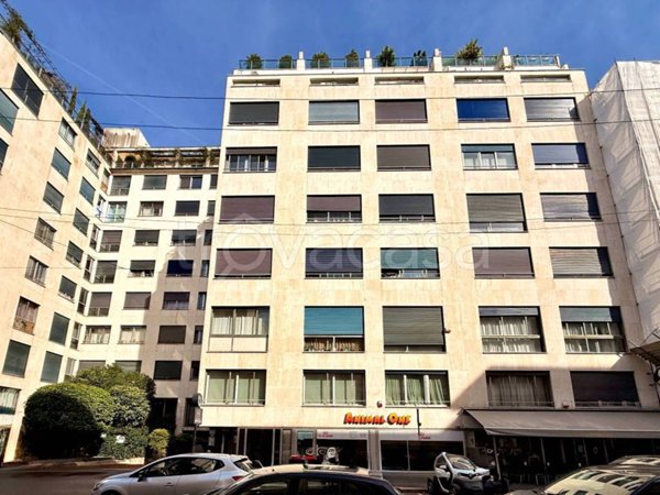 appartamento in vendita a Milano in zona Porta Nuova