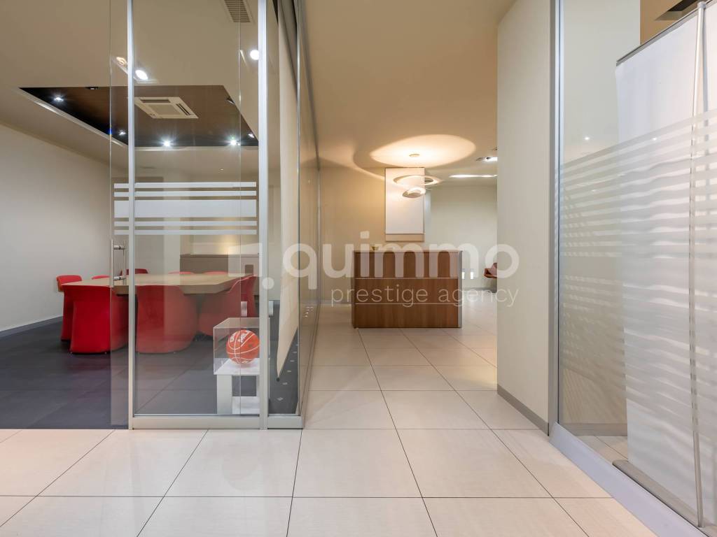ufficio in vendita a Milano in zona Brera
