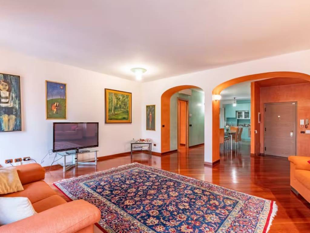 appartamento in vendita a Milano in zona Centro Direzionale