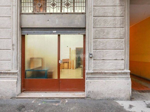 negozio in vendita a Milano in zona Bovisa