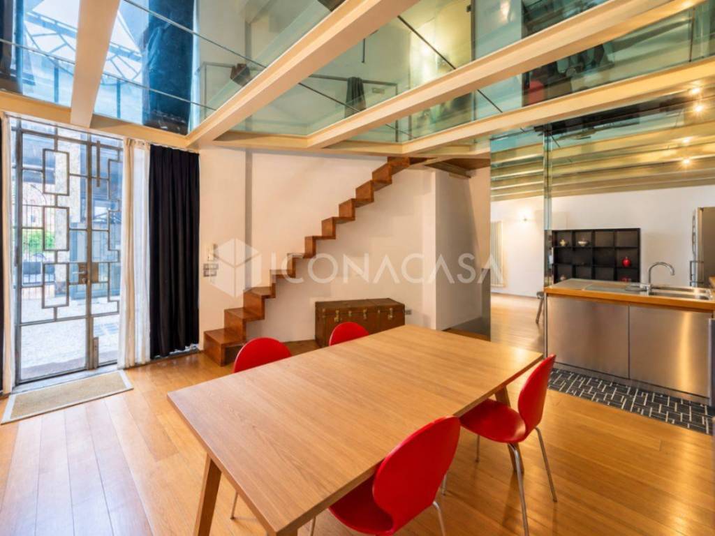 appartamento in vendita a Milano in zona Isola