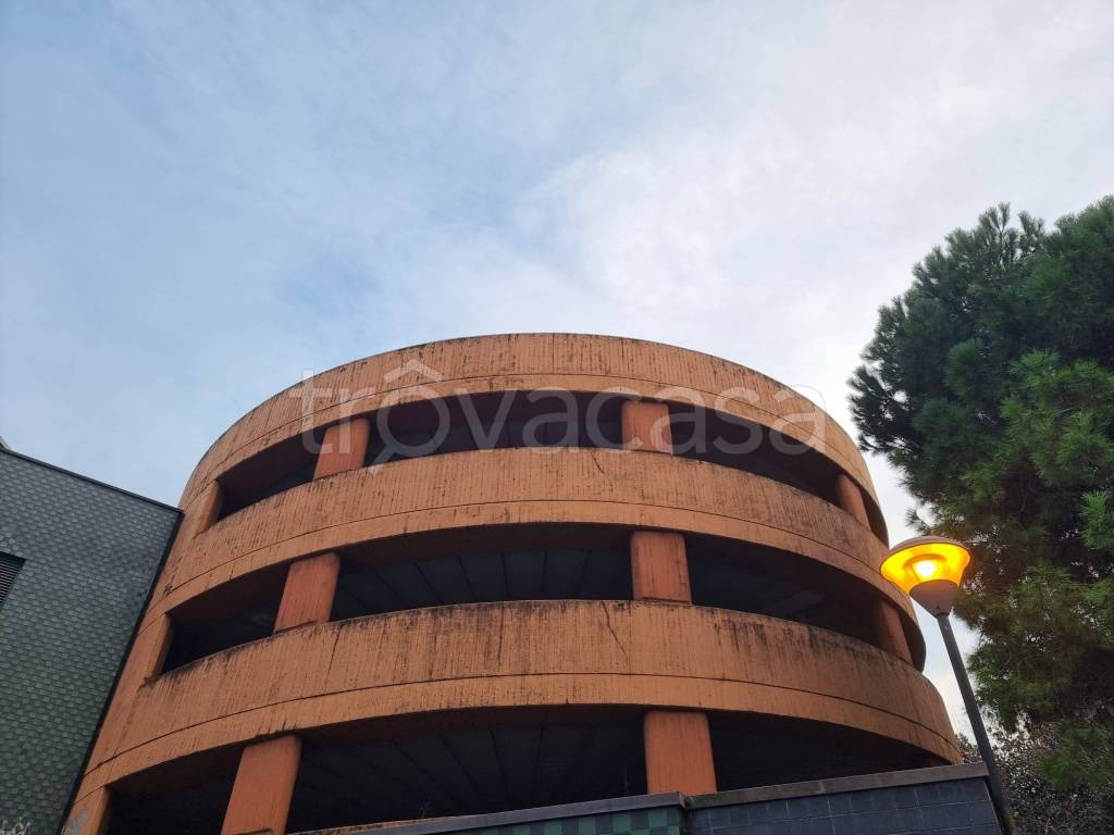 box auto in vendita a Milano in zona Bicocca