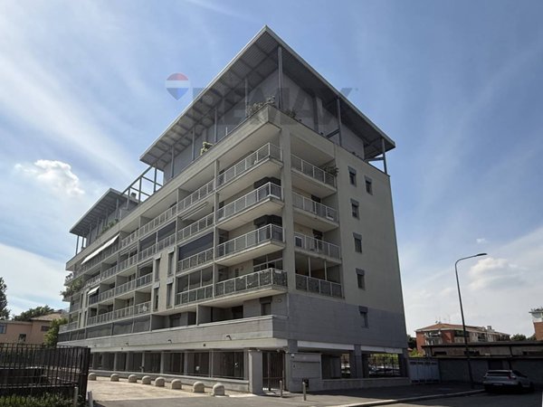 appartamento in vendita a Milano in zona Morsenchio
