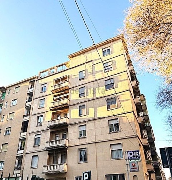 appartamento in vendita a Milano in zona Ghisolfa