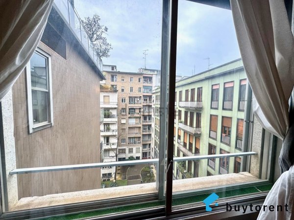 appartamento in vendita a Milano in zona Porta Nuova