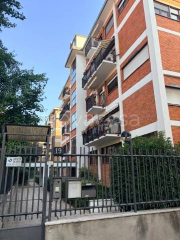appartamento in vendita a Milano in zona Ghisolfa