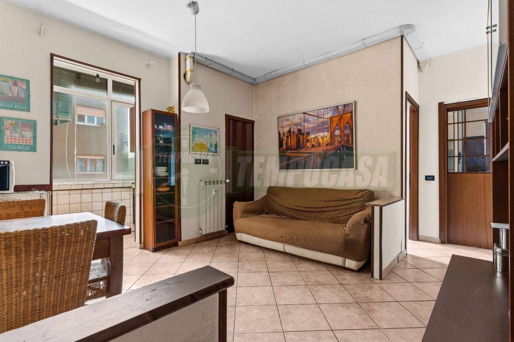 appartamento in vendita a Milano in zona Barona