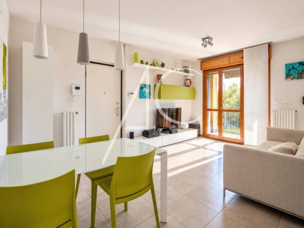 appartamento in vendita a Milano in zona Famagosta
