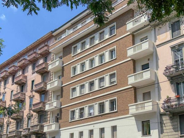 appartamento in vendita a Milano in zona XXII Marzo