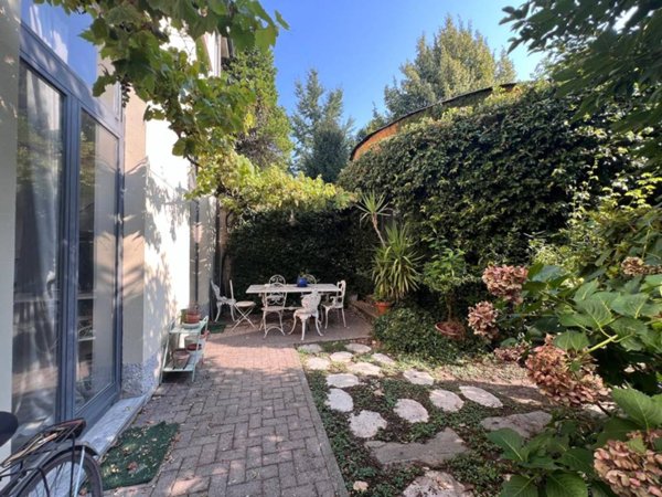 appartamento in vendita a Milano in zona Barona