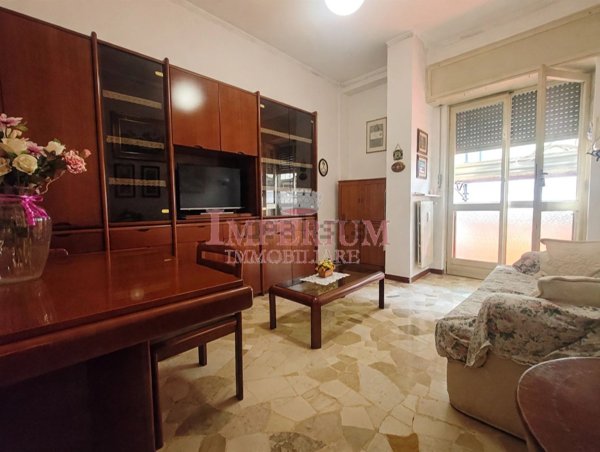 appartamento in vendita a Milano in zona Corsica
